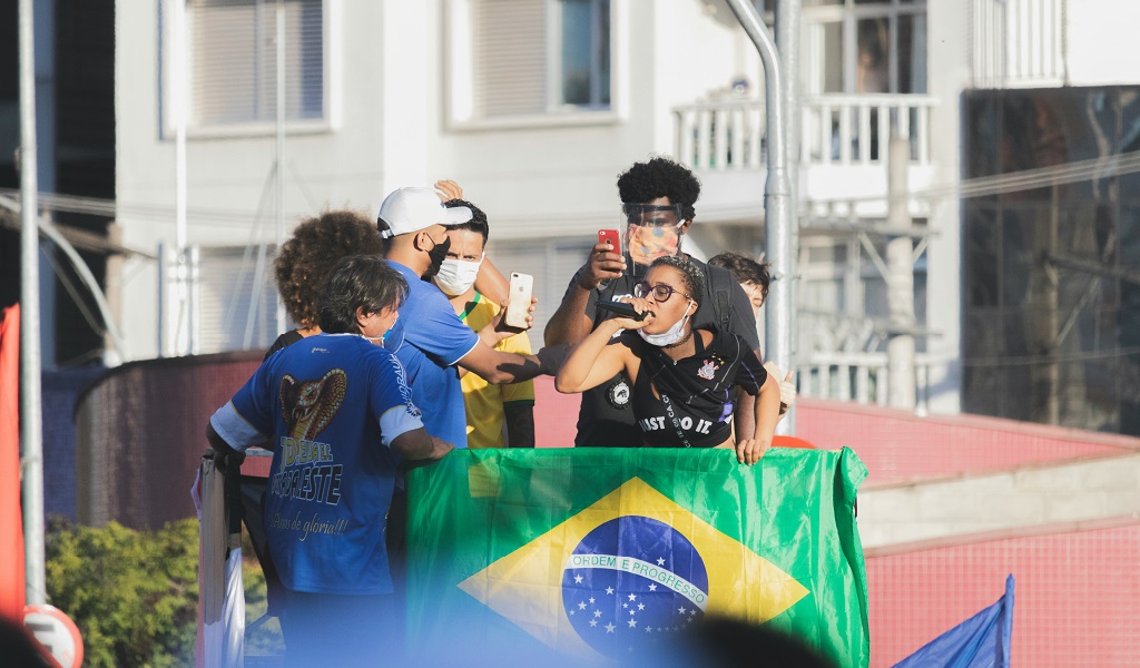 Tendências e alertas de saúde pública: vírus em monitoramento acendem atenção para grandes eventos como o Carnaval